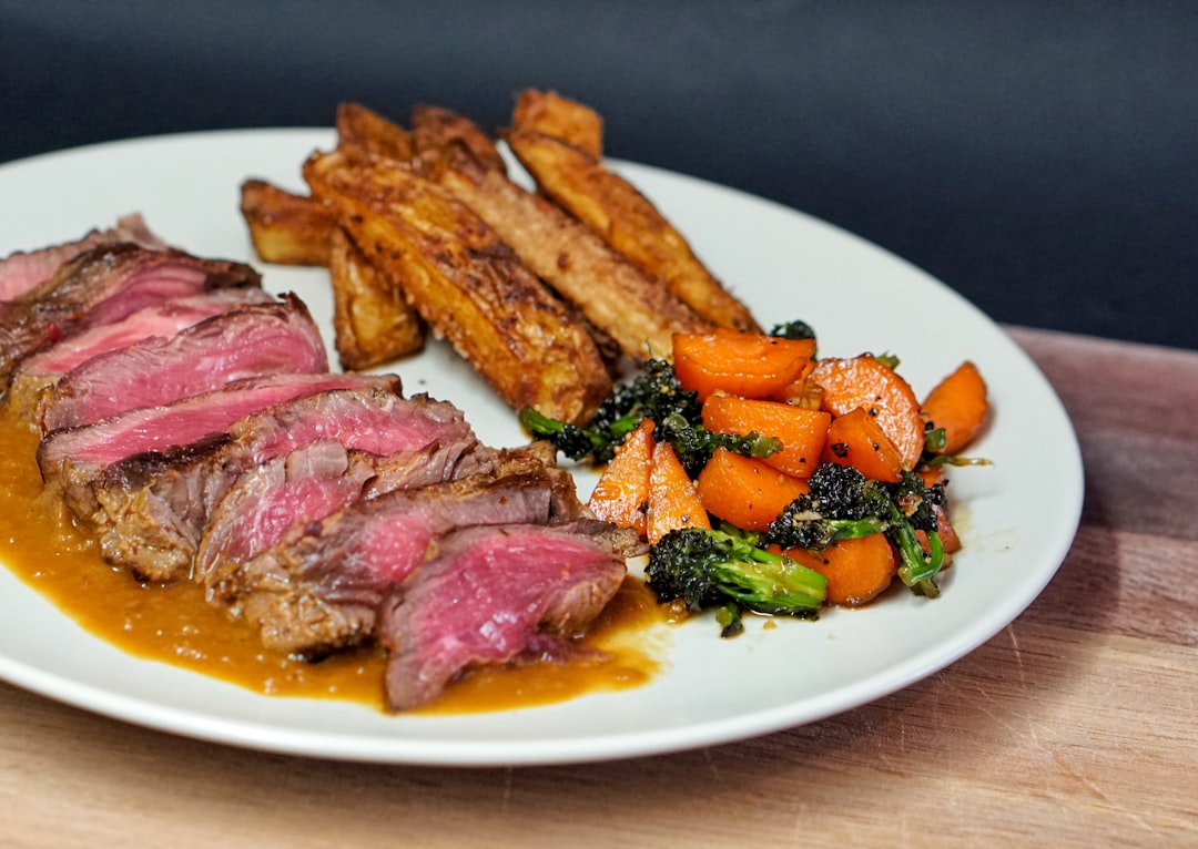 Gotowanie sous vide: perfekcyjne dania z wykorzystaniem nowoczesnej techniki.